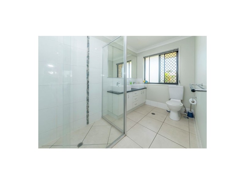 20-22 Sydes Court, Ningi QLD 4511