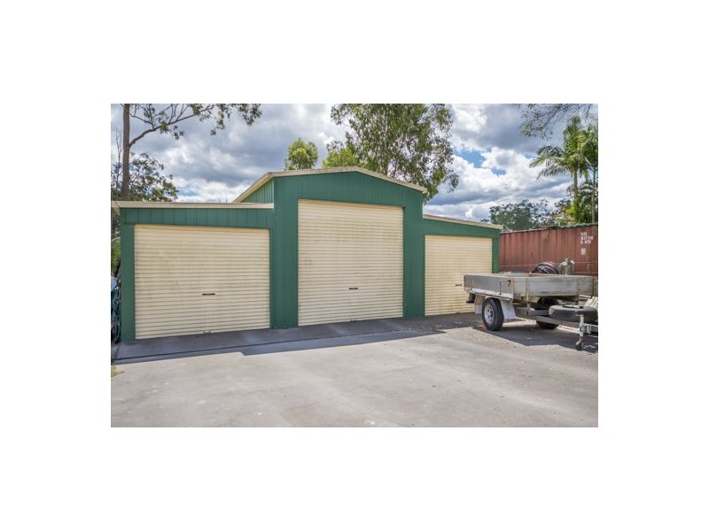 11-13 Haldane Street, Woodford QLD 4514