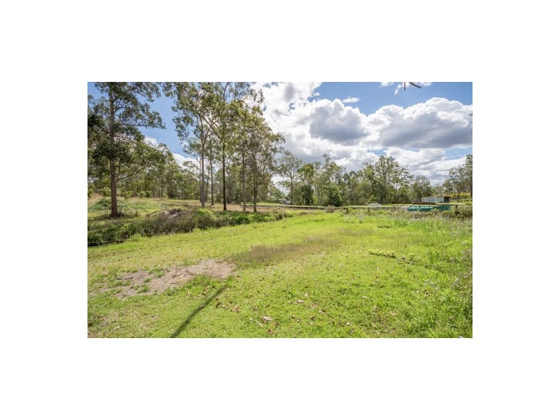 11-13 Haldane Street, Woodford QLD 4514