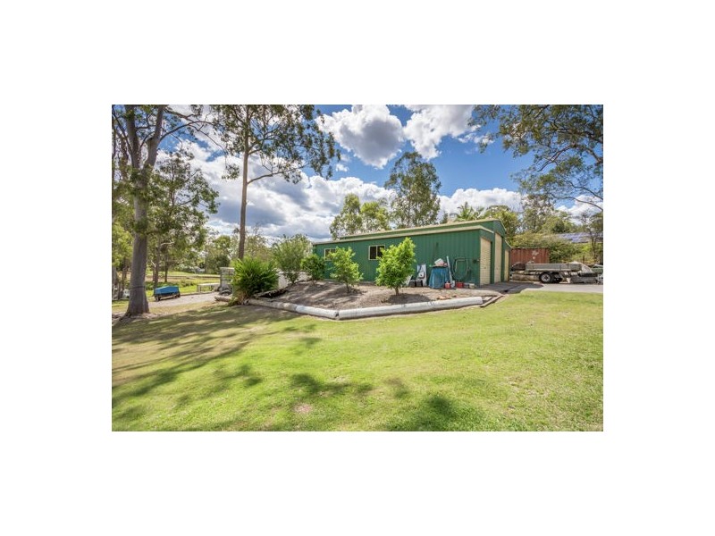 11-13 Haldane Street, Woodford QLD 4514