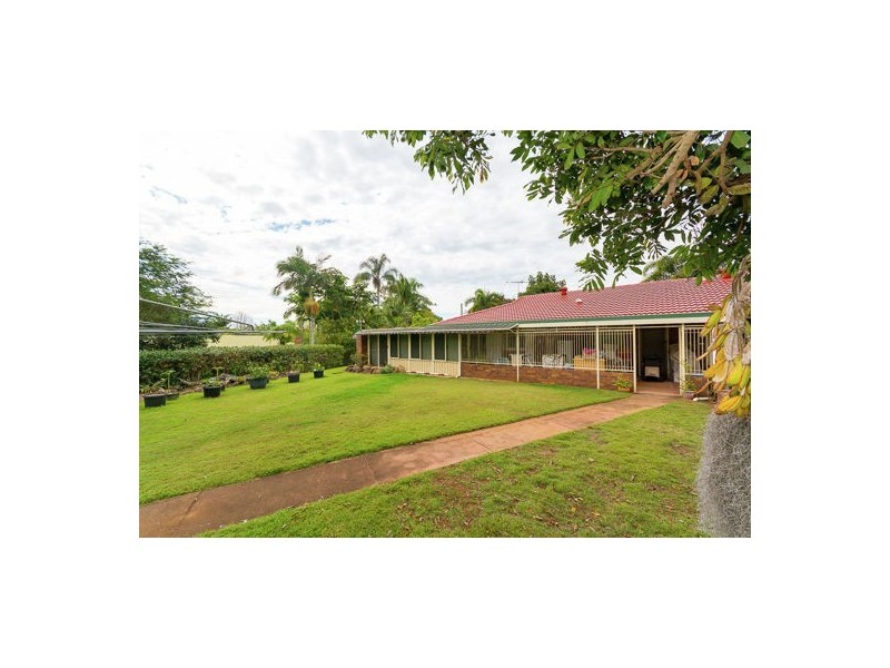 11 Young Road, Narangba QLD 4504