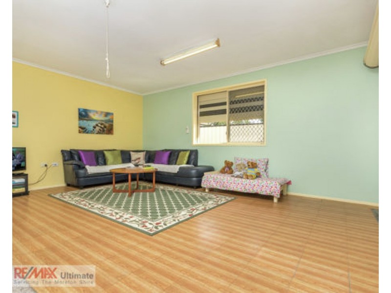 15 Donegal Street, Morayfield QLD 4506