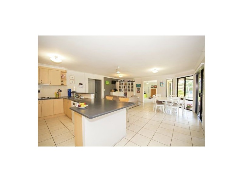 7 Cootamundra Crescent, Narangba QLD 4504