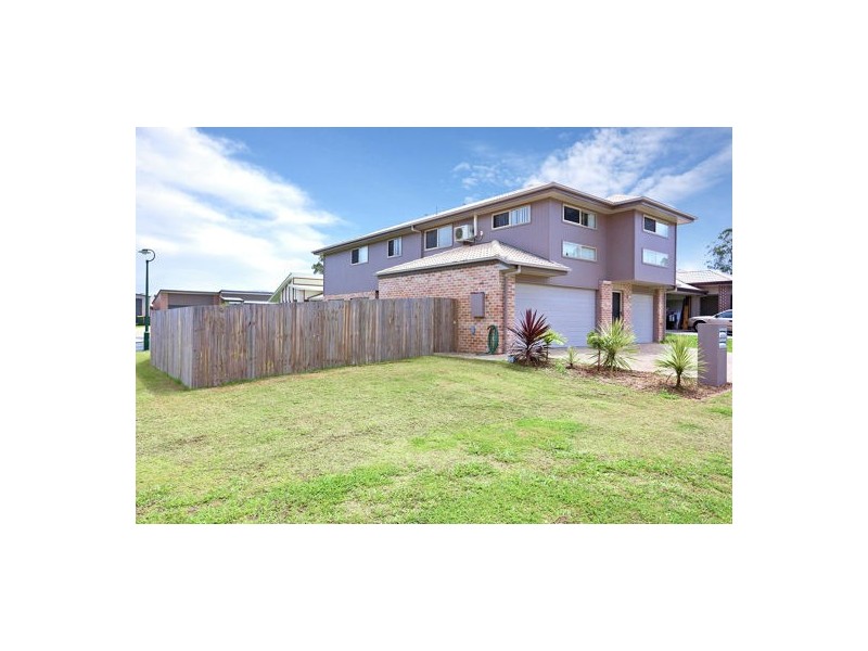 1/2 Tiara Place, Lawnton QLD 4501