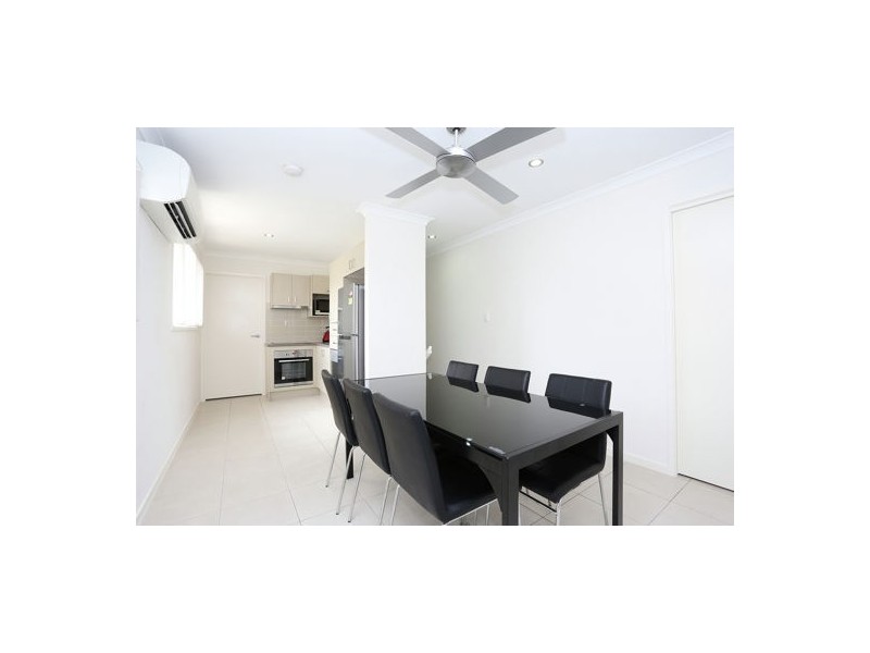 1/2 Tiara Place, Lawnton QLD 4501