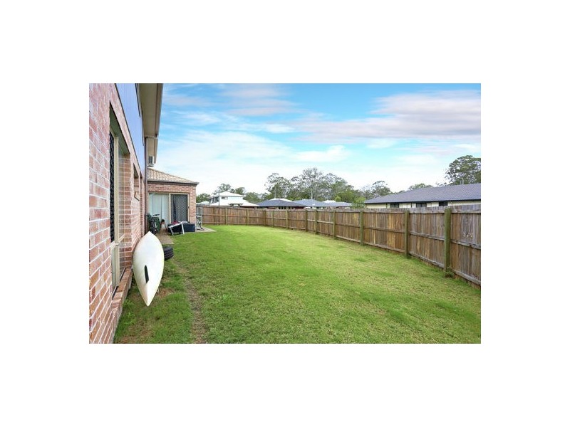 1/2 Tiara Place, Lawnton QLD 4501