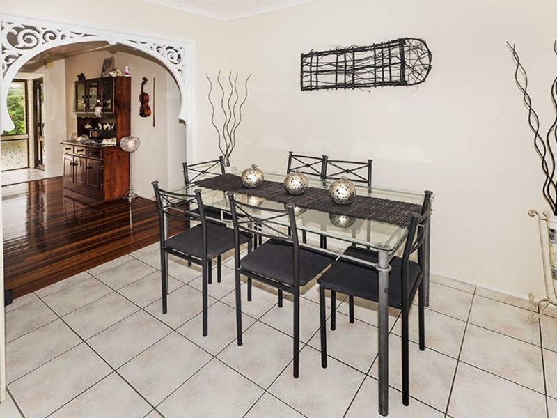 2 Camellia Street, Clontarf QLD 4019