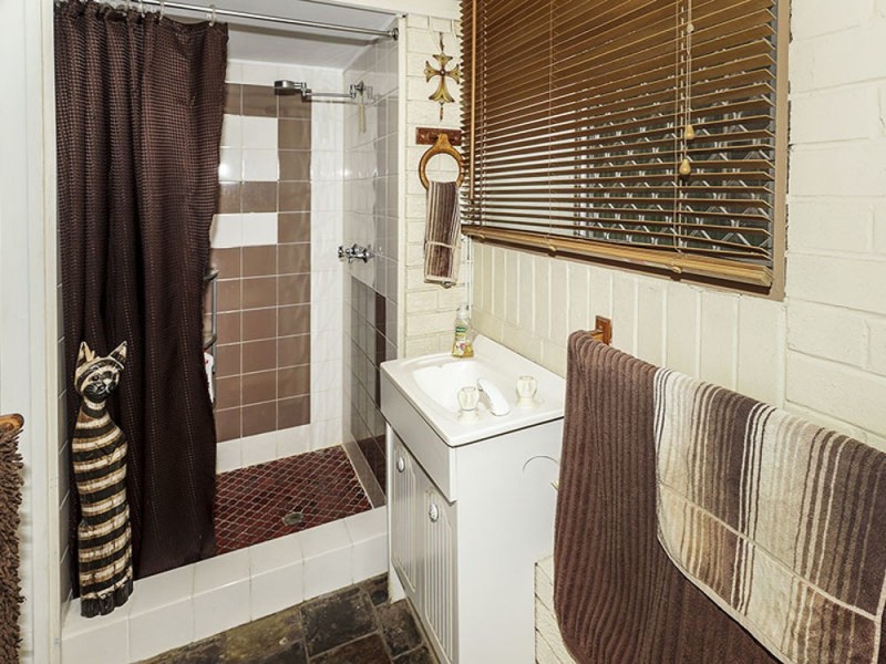 2 Camellia Street, Clontarf QLD 4019