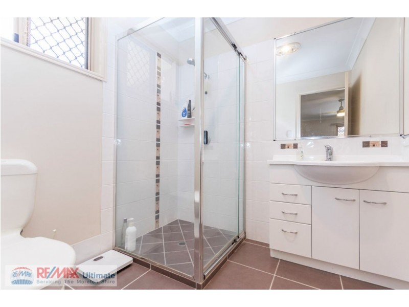 34 Lookout Place, Narangba QLD 4504