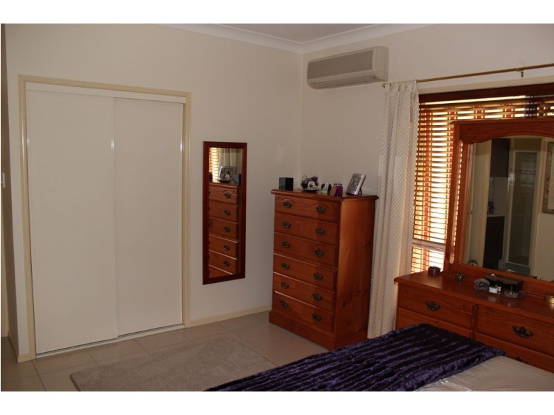 19 Greenlinks Crescent, Narangba QLD 4504