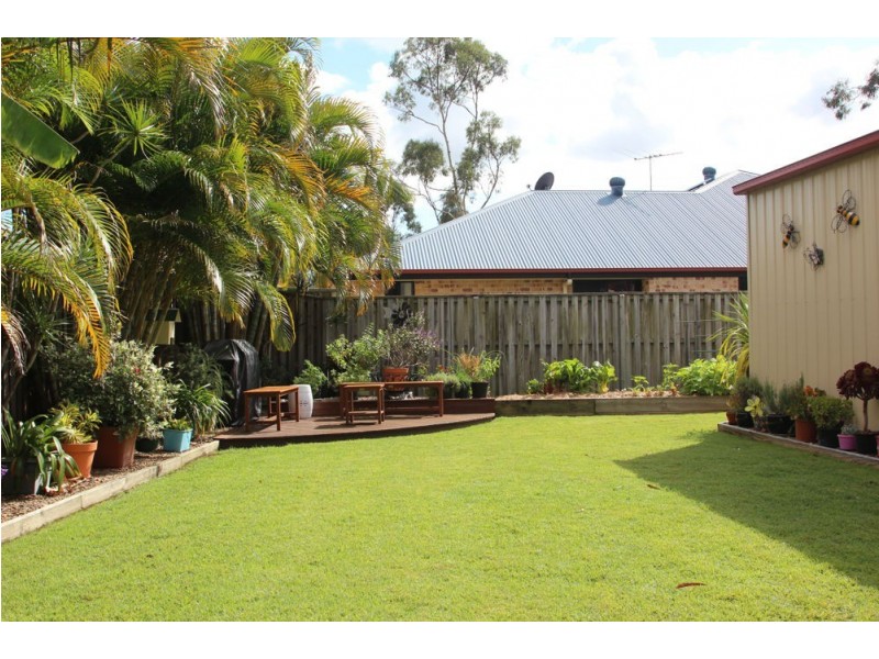 19 Greenlinks Crescent, Narangba QLD 4504