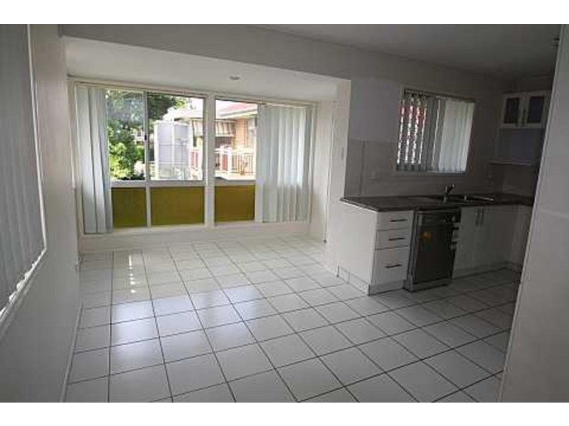316 Victoria Avenue, Redcliffe QLD 4020