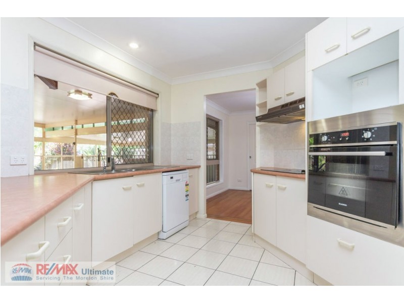 11 Kurrajong Drive, Warner QLD 4500
