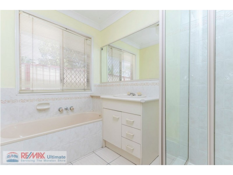 11 Kurrajong Drive, Warner QLD 4500