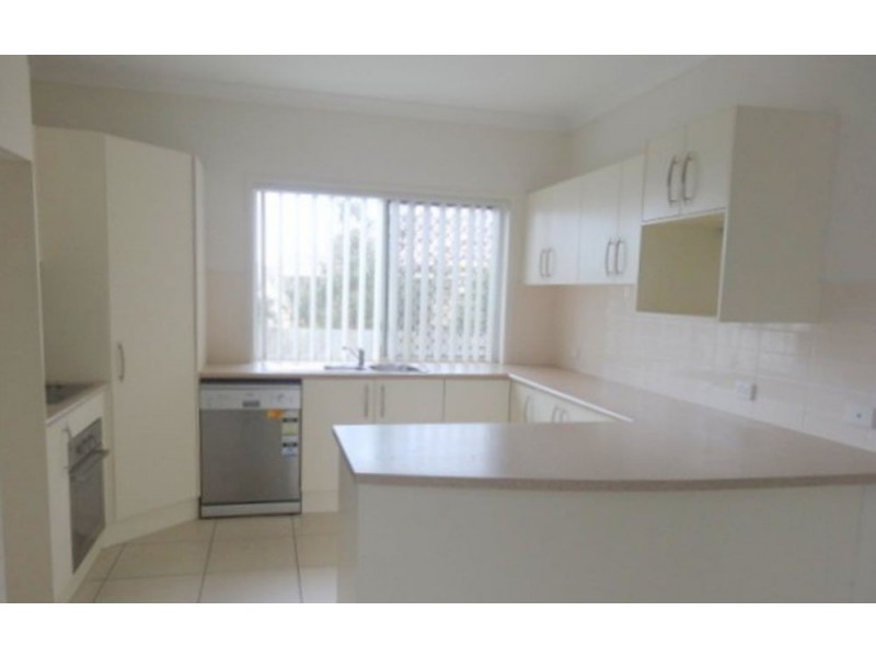 8 Canaipa Court, Rothwell QLD 4022