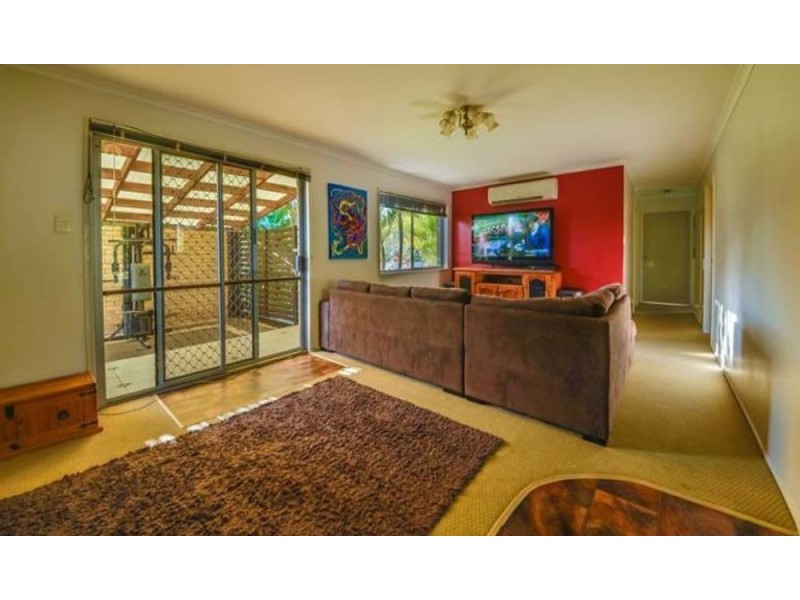 18 Avondale Street, Morayfield QLD 4506