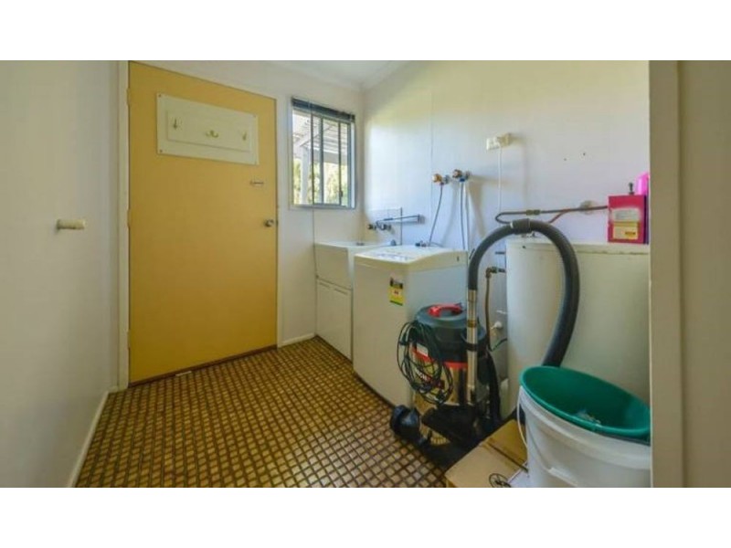 18 Avondale Street, Morayfield QLD 4506