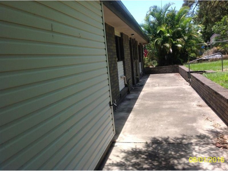 15 Kirkaldy Street, Morayfield QLD 4506