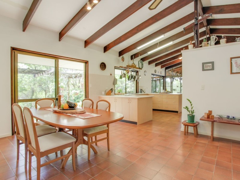 32 Collins Street, Moorina QLD 4506