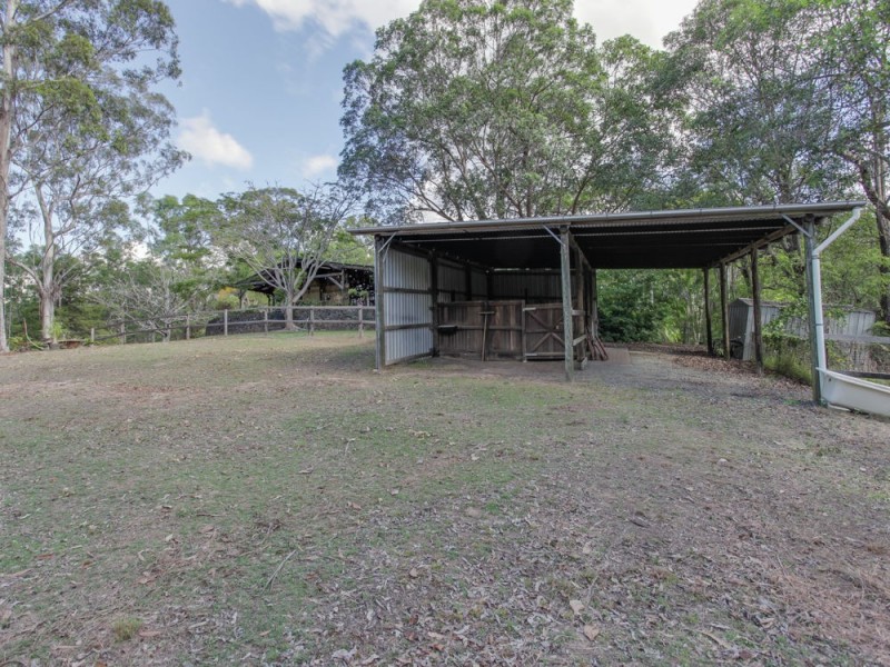 32 Collins Street, Moorina QLD 4506