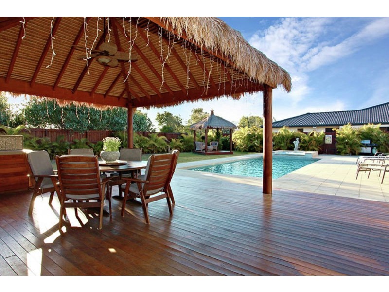 3 Dewdrop Place, Ningi QLD 4511