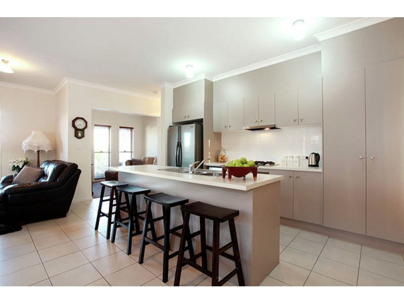 3 Dewdrop Place, Ningi QLD 4511