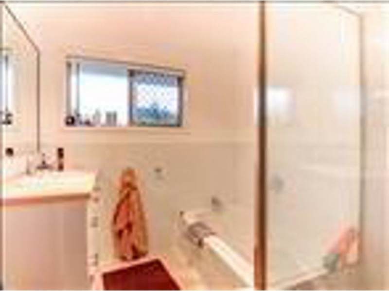 30 Ferol St, Coorparoo QLD 4151