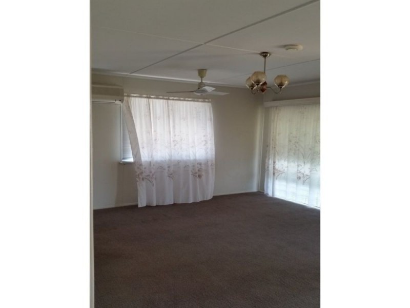 4 Lebanon Street, Brighton QLD 4017