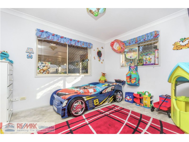 8 Farrer Court, Morayfield QLD 4506