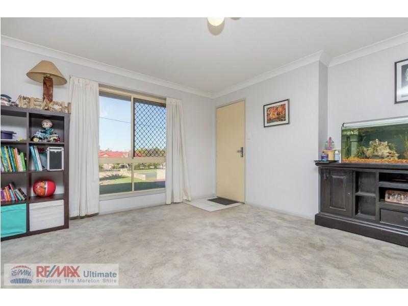8 Farrer Court, Morayfield QLD 4506