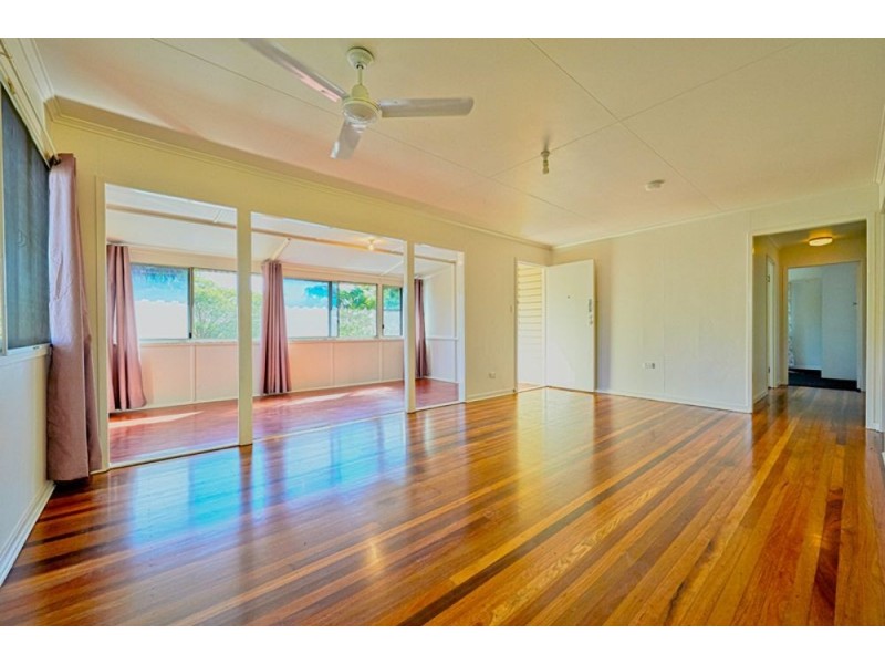 8 Foley Street, Lawnton QLD 4501