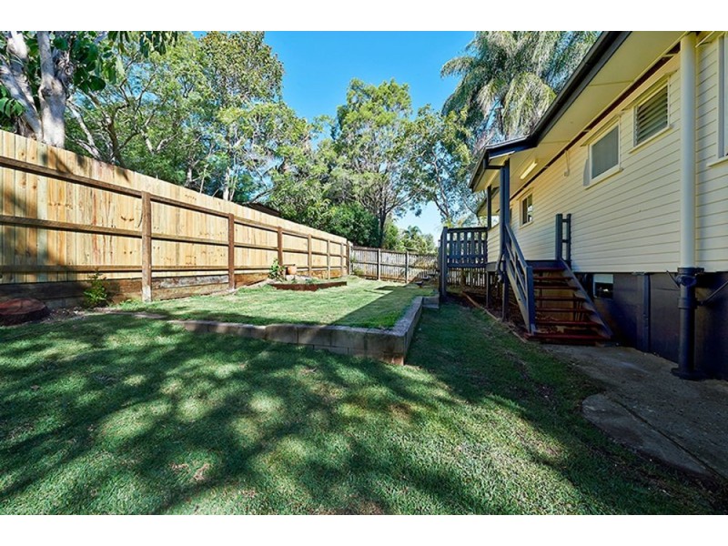 8 Foley Street, Lawnton QLD 4501