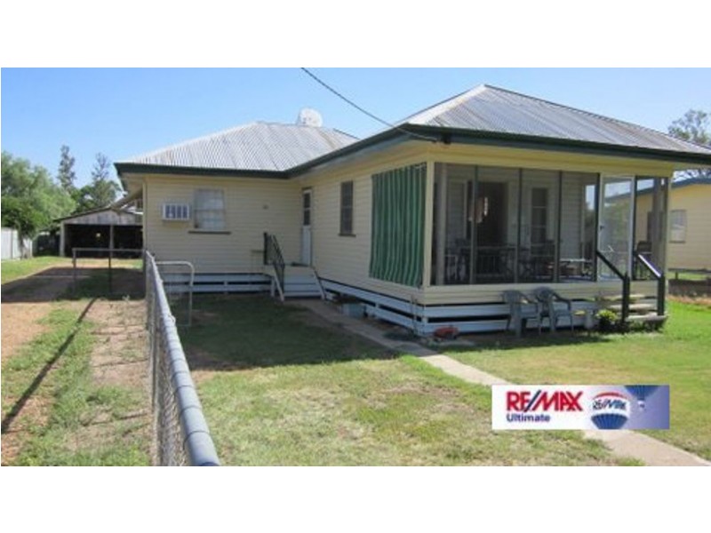 10 Moore Street, Dirranbandi QLD 4486