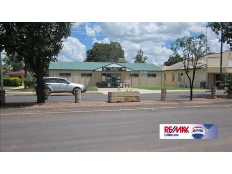 10 Moore Street, Dirranbandi QLD 4486