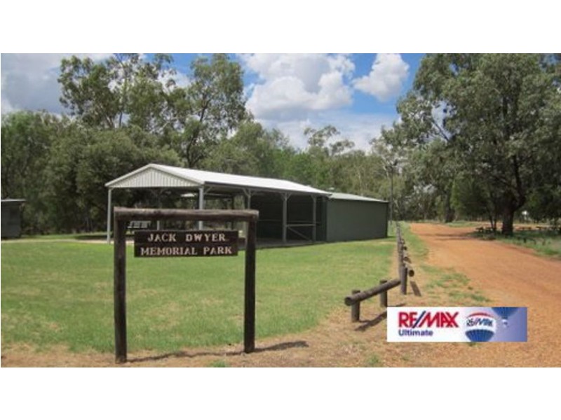 10 Moore Street, Dirranbandi QLD 4486