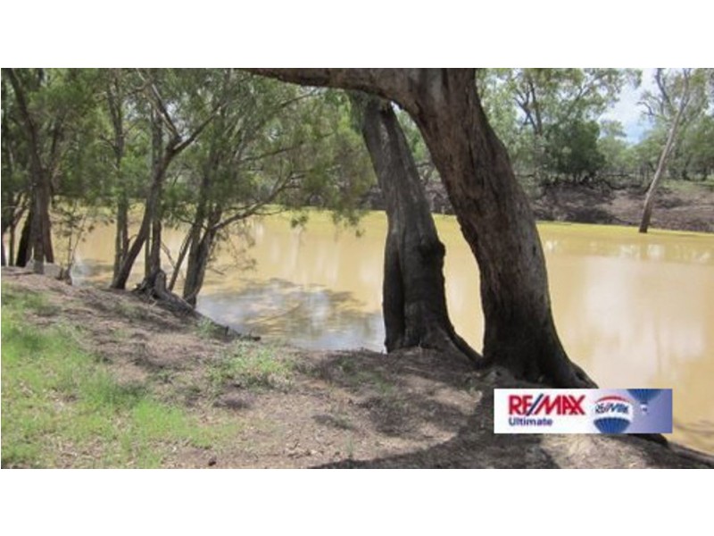 10 Moore Street, Dirranbandi QLD 4486