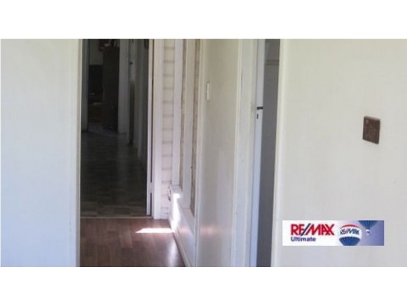 10 Moore Street, Dirranbandi QLD 4486