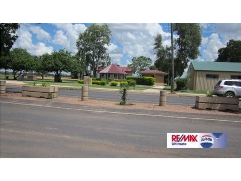 10 Moore Street, Dirranbandi QLD 4486