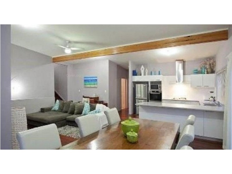 9 Third Ave, Toorbul QLD 4510