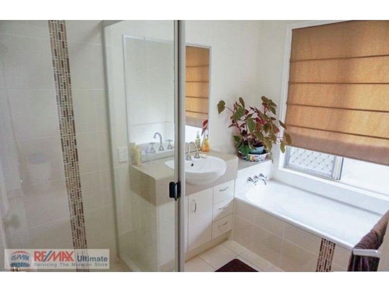 39 Akoonah Way, D’aguilar QLD 4514