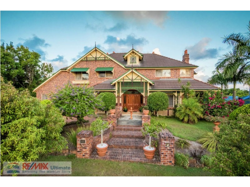 13 Winchcombe Avenue, Murrumba Downs QLD 4503