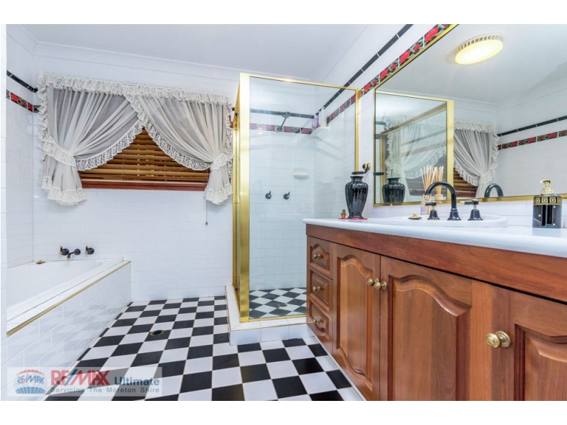 13 Winchcombe Avenue, Murrumba Downs QLD 4503