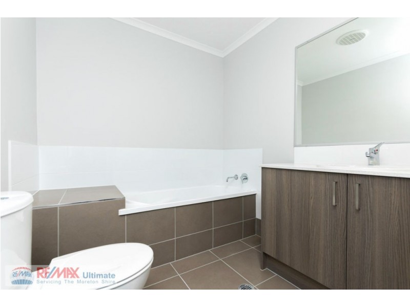 Unit 2 / 15 Coogera Court, Morayfield QLD 4506