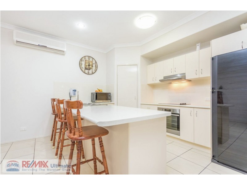 8-10 Woodstock Street, Morayfield QLD 4506