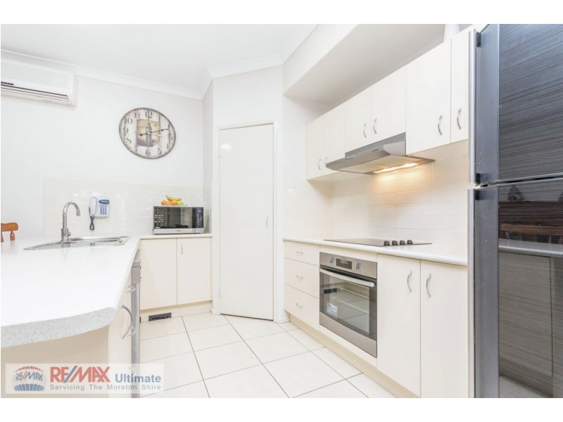 8-10 Woodstock Street, Morayfield QLD 4506