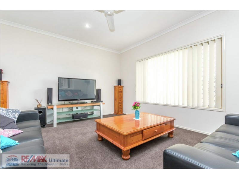 8-10 Woodstock Street, Morayfield QLD 4506