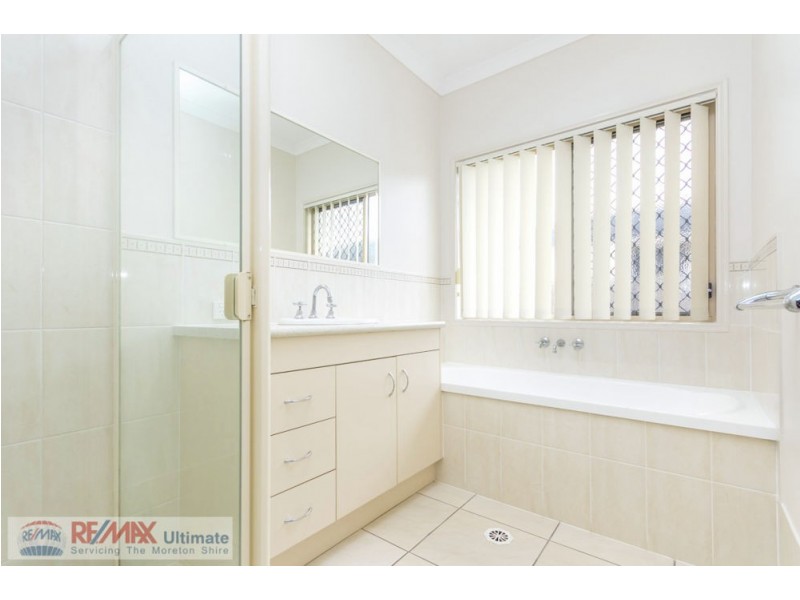 8-10 Woodstock Street, Morayfield QLD 4506