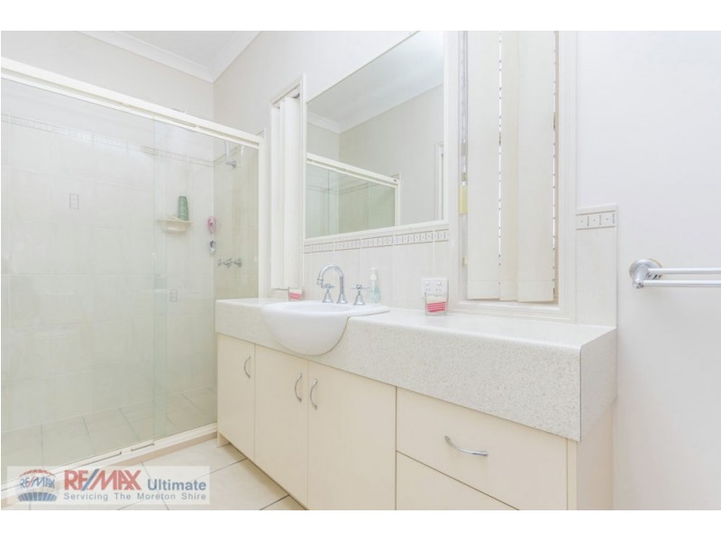 8-10 Woodstock Street, Morayfield QLD 4506