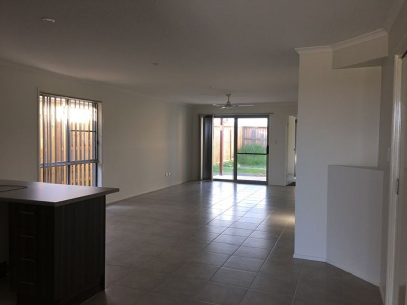 37 Grainger Cct, Burpengary QLD 4505
