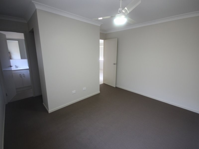 13 Jones Street, Rothwell QLD 4022